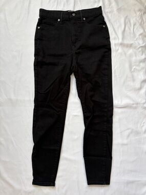 Everlane Women’s High-Rise Black Skinny Jeans